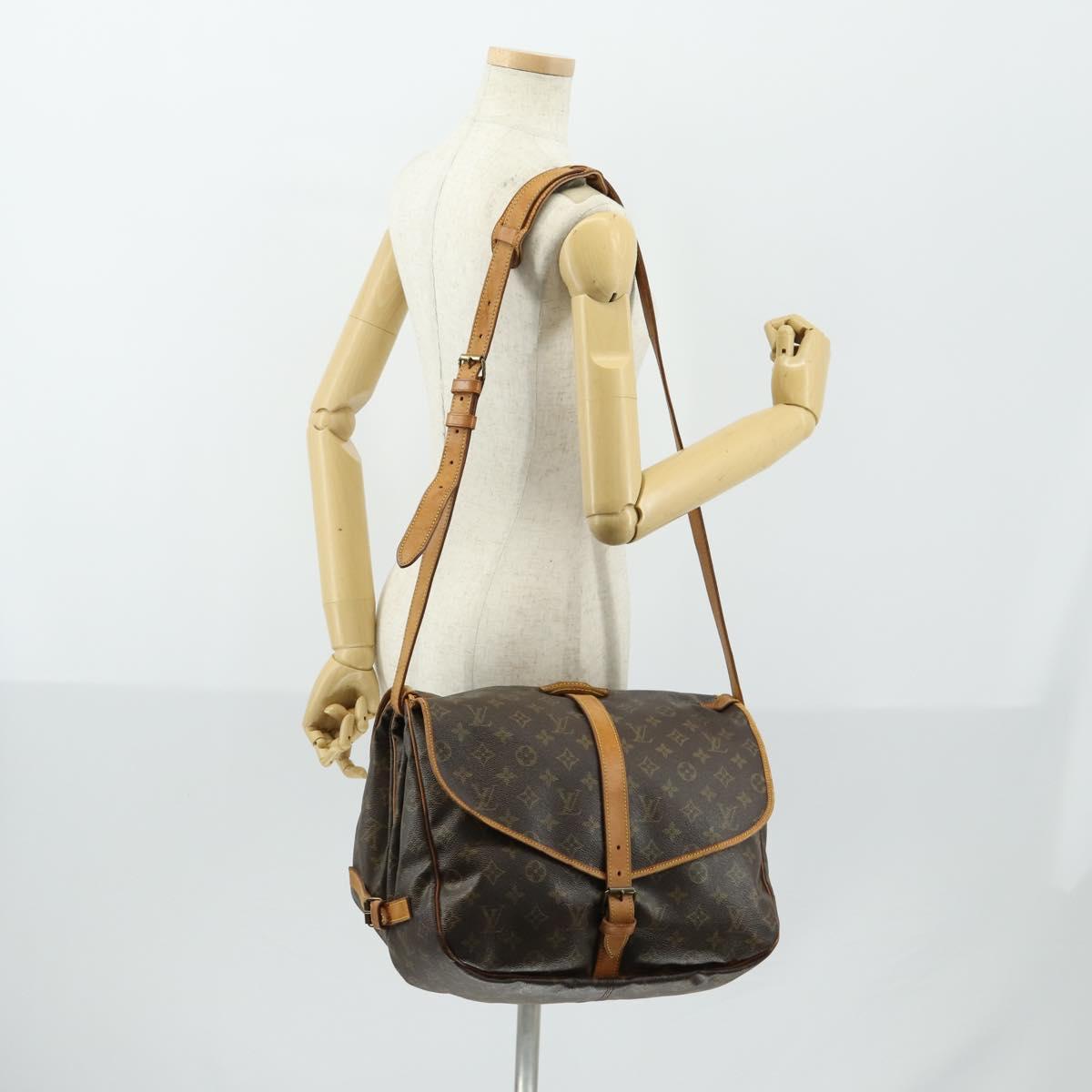 LOUIS VUITTON Monogram Saumur 35 Shoulder Bag M42254 LV Auth ka1066
