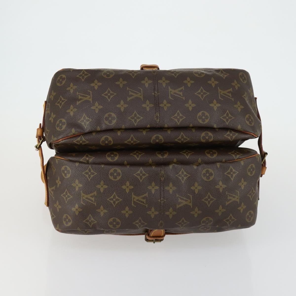 LOUIS VUITTON Monogram Saumur 35 Shoulder Bag M42254 LV Auth ka1066