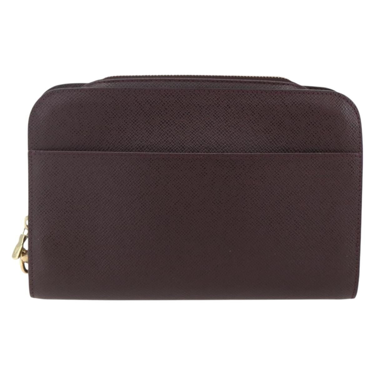 LOUIS VUITTON Taiga Baikal Clutch Bag Acajou M30186 LV Auth ka1091