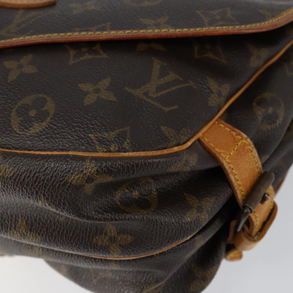 LOUIS VUITTON Monogram Saumur 30 Shoulder Bag M42256 LV Auth ka110