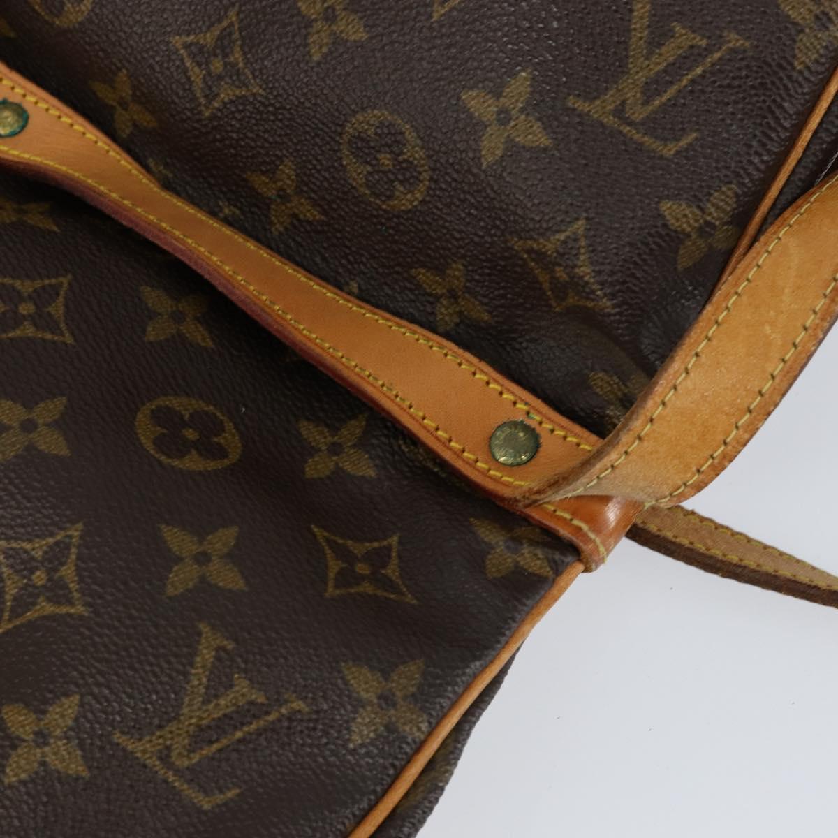 LOUIS VUITTON Monogram Saumur 30 Shoulder Bag M42256 LV Auth ka110