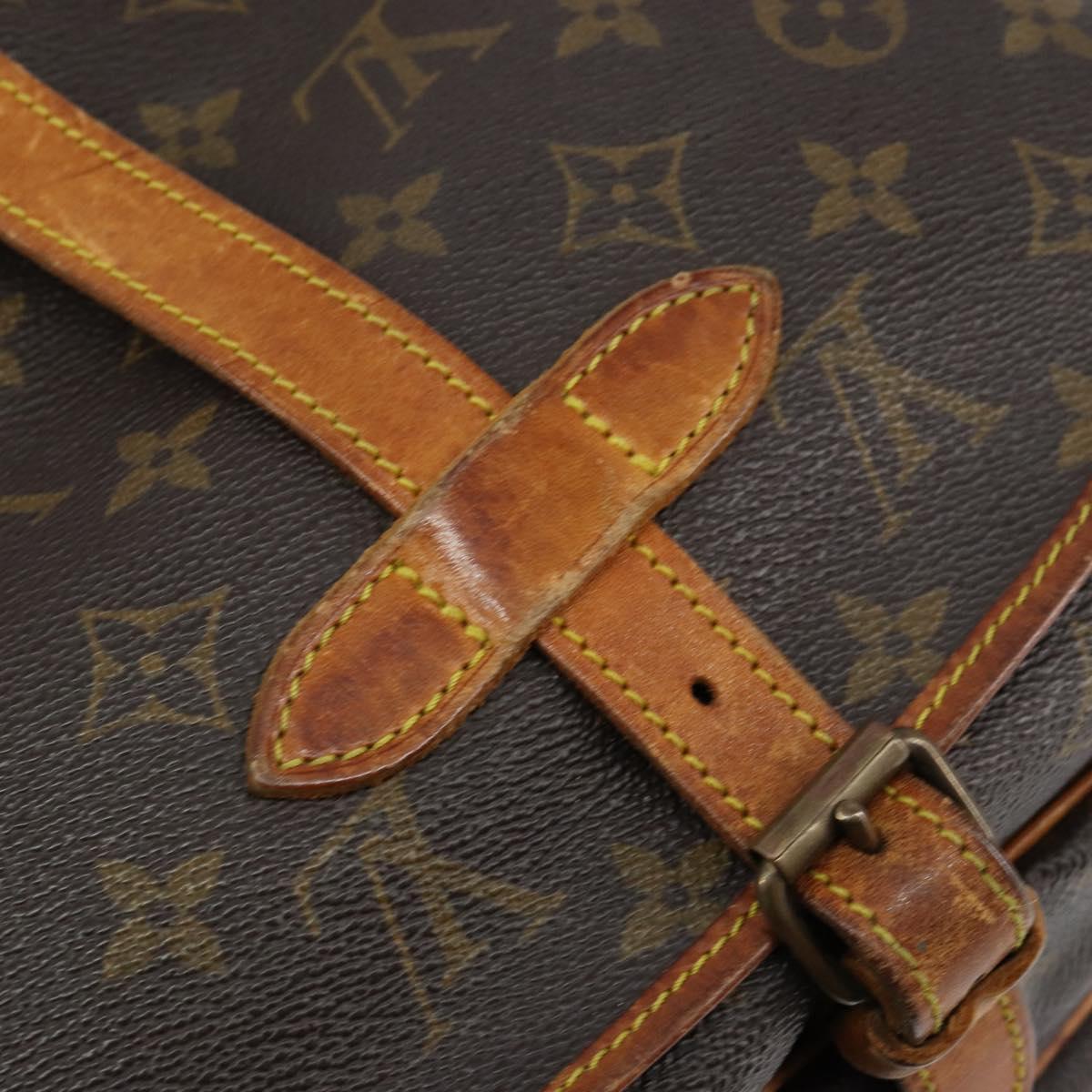 LOUIS VUITTON Monogram Saumur 30 Shoulder Bag M42256 LV Auth ka110