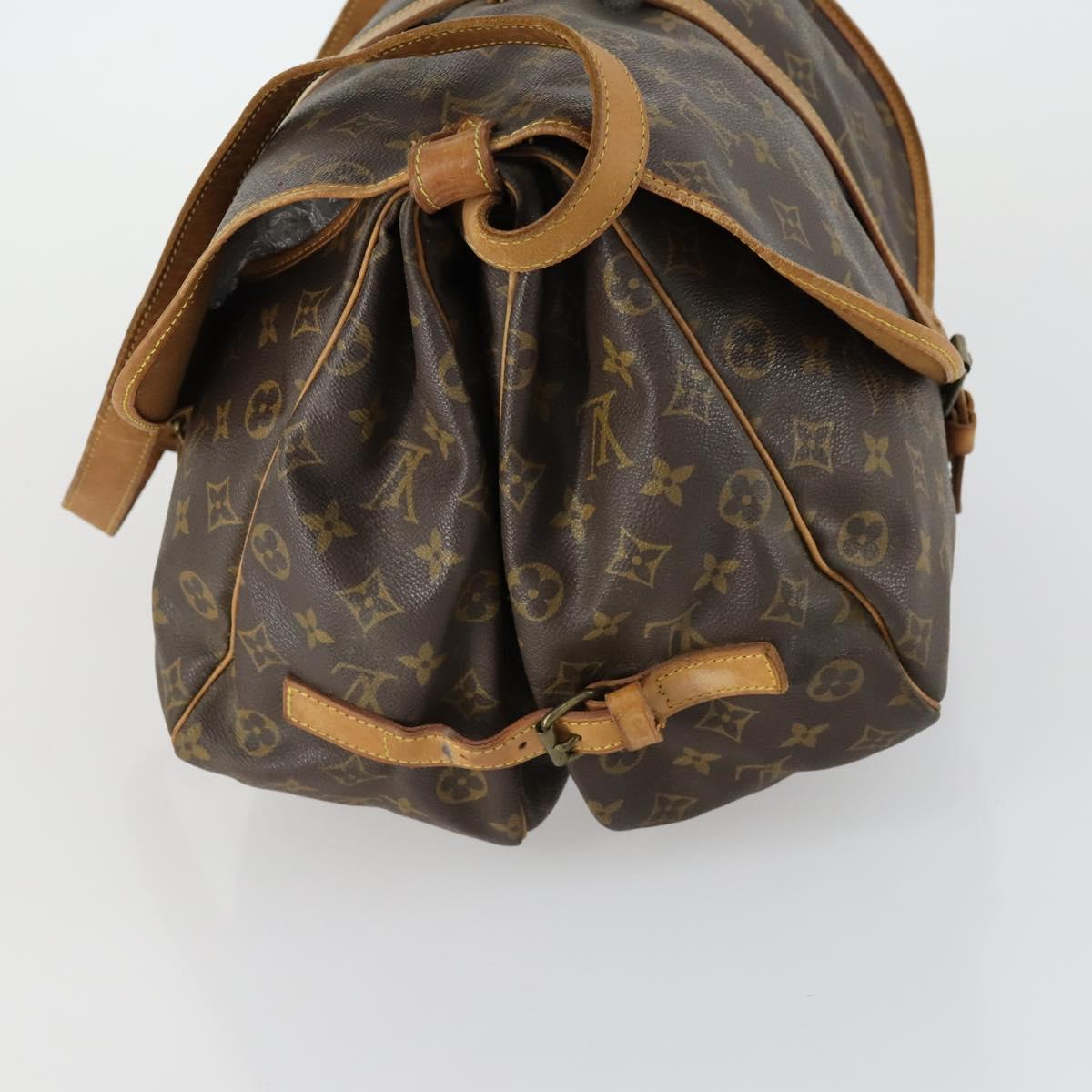 LOUIS VUITTON Monogram Saumur 35 Shoulder Bag M42254 LV Auth ka1233