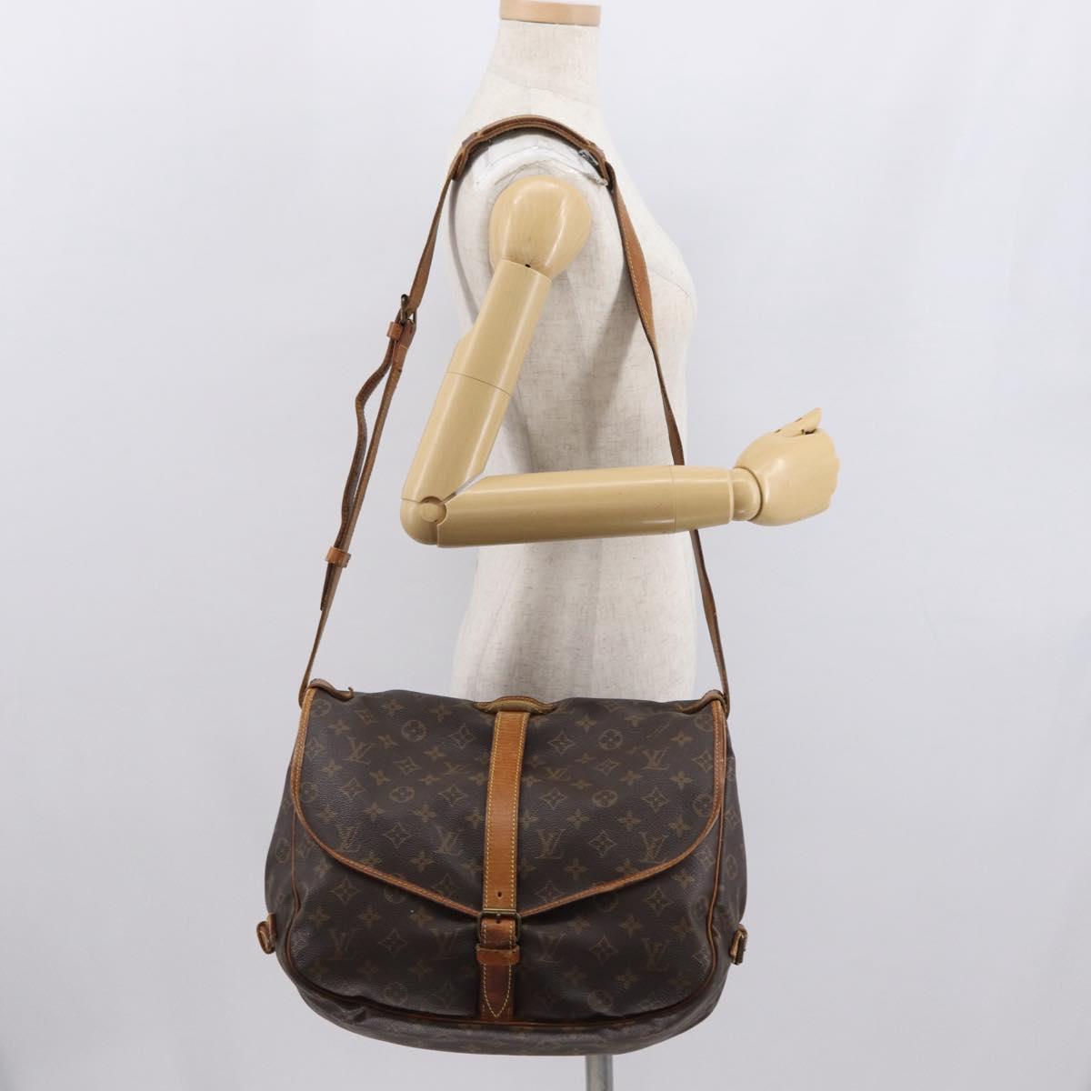 LOUIS VUITTON Monogram Saumur 35 Shoulder Bag M42254 LV Auth ka1244