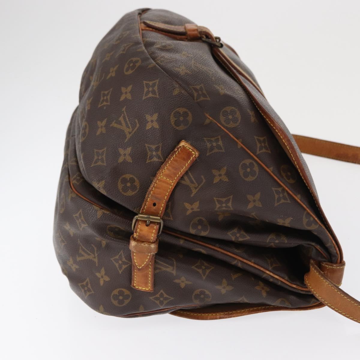 LOUIS VUITTON Monogram Saumur 35 Shoulder Bag M42254 LV Auth ka1244