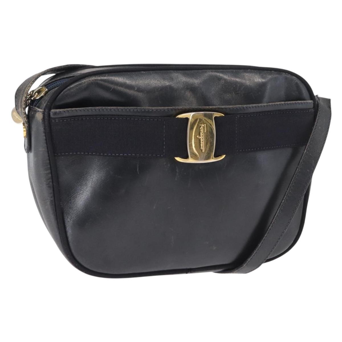 Salvatore Ferragamo Shoulder Bag Leather Navy Gold Auth ka1249
