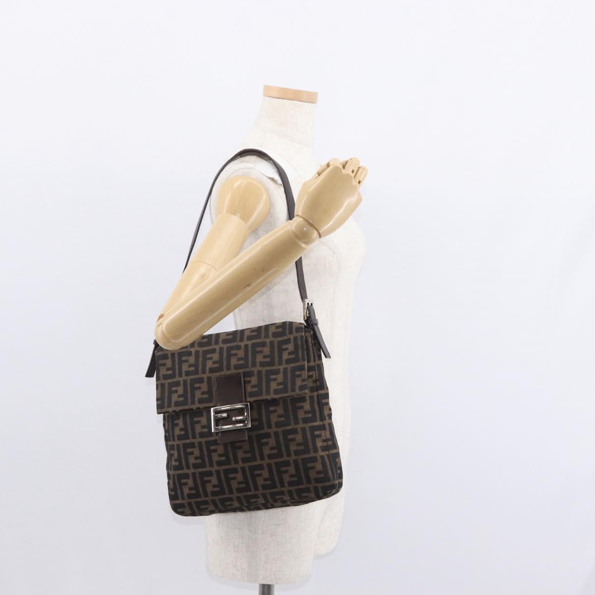 FENDI Zucca Canvas Mamma Baguette Shoulder Bag Black Brown Auth ka126