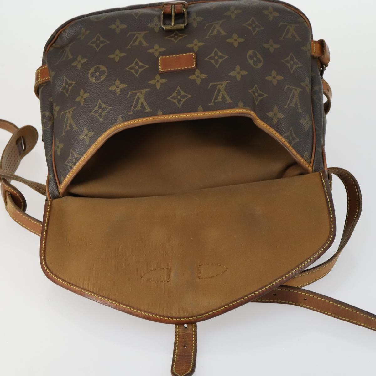LOUIS VUITTON Monogram Saumur 30 Shoulder Bag M42256 LV Auth ka1287