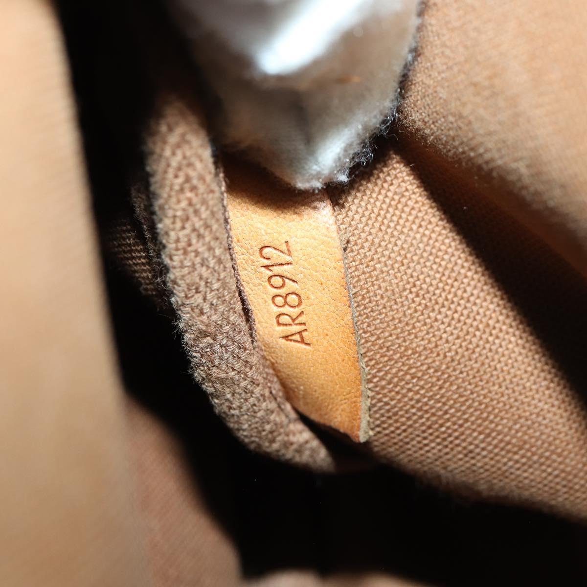 LOUIS VUITTON Monogram Saumur 30 Shoulder Bag M42256 LV Auth ka1287