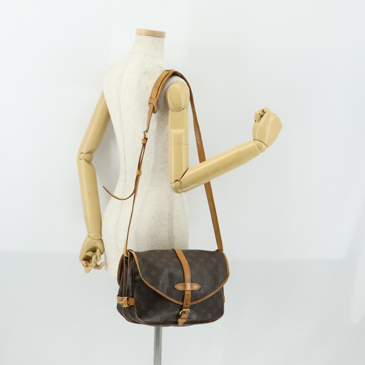 LOUIS VUITTON Monogram Saumur 30 Shoulder Bag M42256 LV Auth ka1312