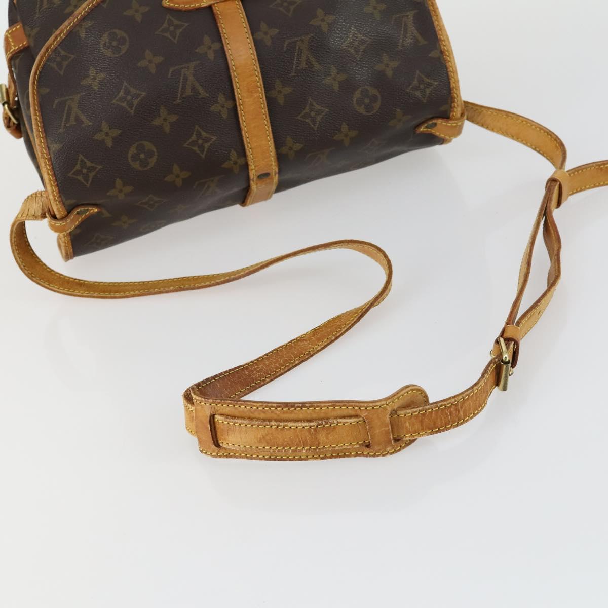 LOUIS VUITTON Monogram Saumur 30 Shoulder Bag M42256 LV Auth ka1312