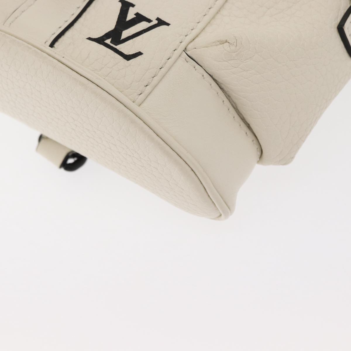 LOUIS VUITTON Christopher XS Bag Taurillon Leather White M58493 Auth ka147M