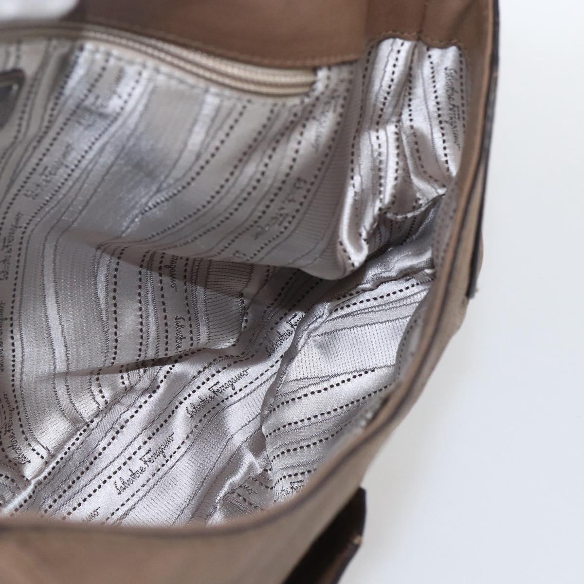 Salvatore Ferragamo Gancini Shoulder Bag Leather Beige Auth ka1679