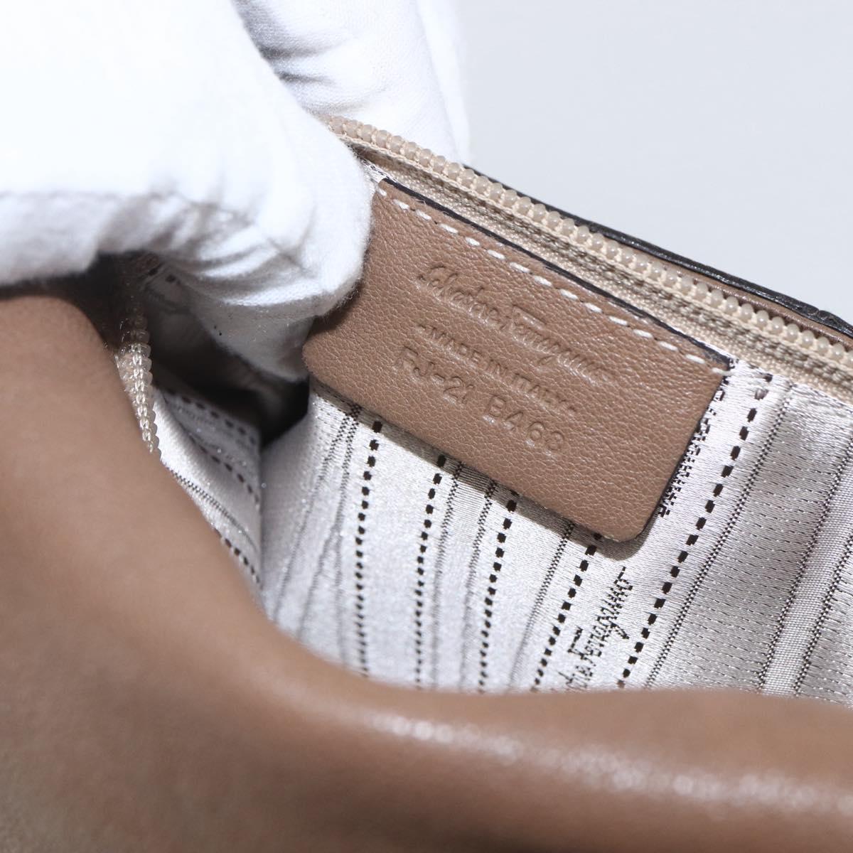 Salvatore Ferragamo Gancini Shoulder Bag Leather Beige Auth ka1679