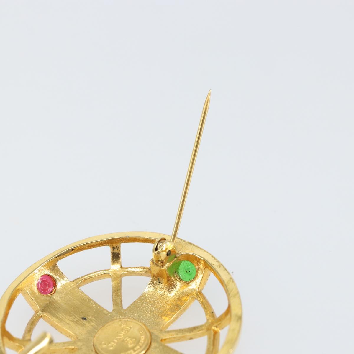 CHANEL Brooch metal Gold CC Auth ka1735