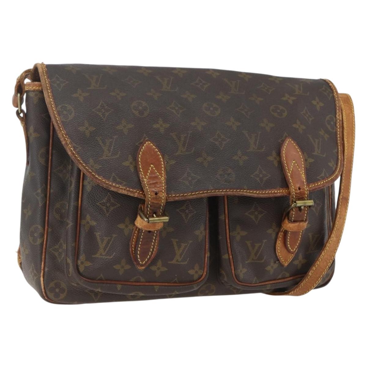 LOUIS VUITTON Monogram Sac Bazas Japon Shoulder Bag M99013 LV Auth ka1763