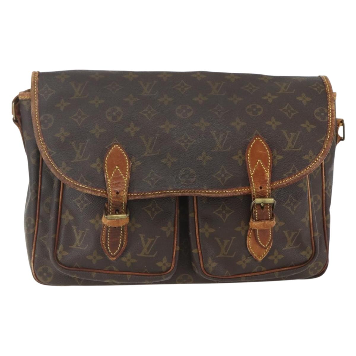 LOUIS VUITTON Monogram Sac Bazas Japon Shoulder Bag M99013 LV Auth ka1763