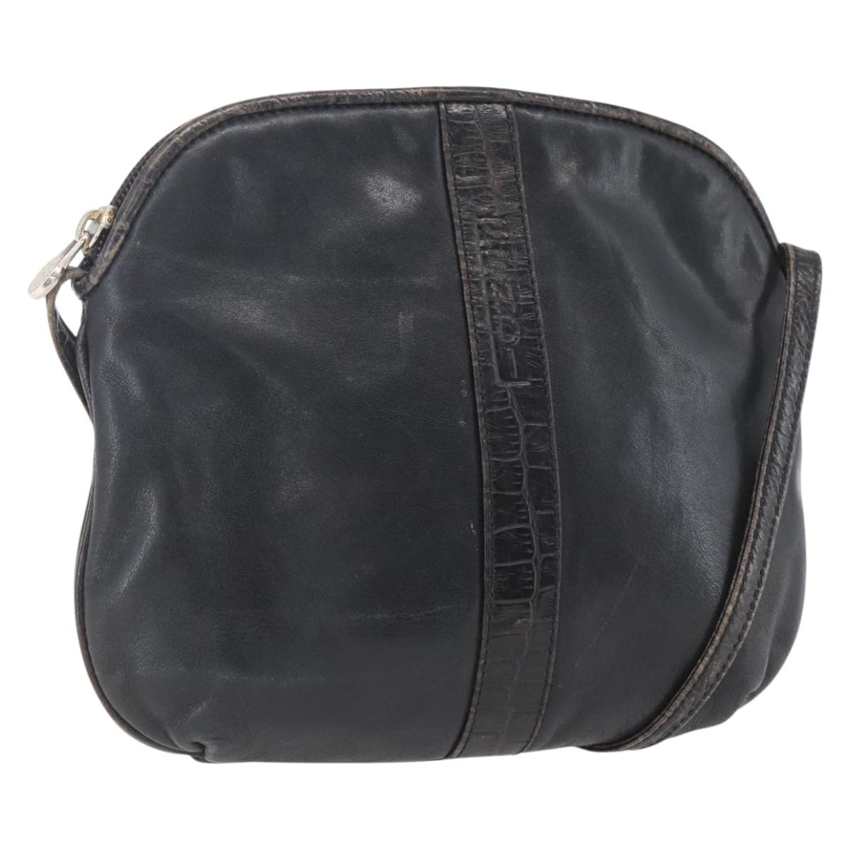 FENDI Shoulder Bag Leather Black Gold Auth ka1834