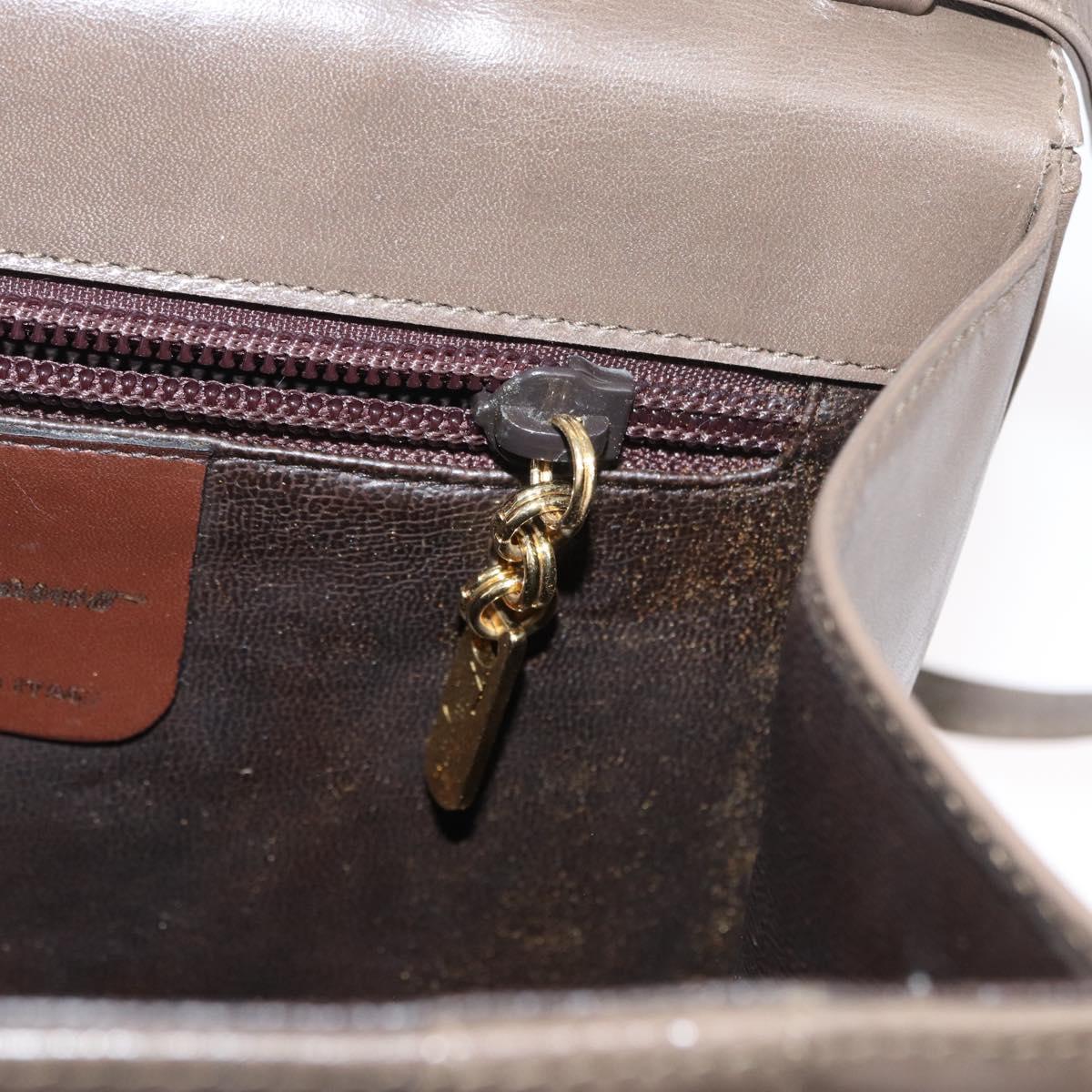Salvatore Ferragamo Shoulder Bag Leather Beige Gold Auth ka1893