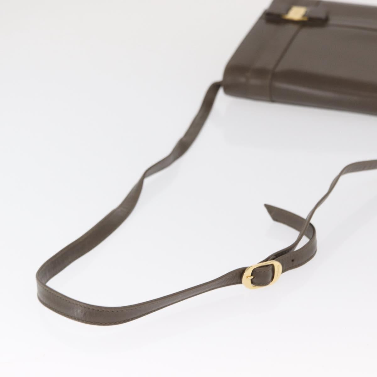 Salvatore Ferragamo Shoulder Bag Leather Beige Gold Auth ka1893