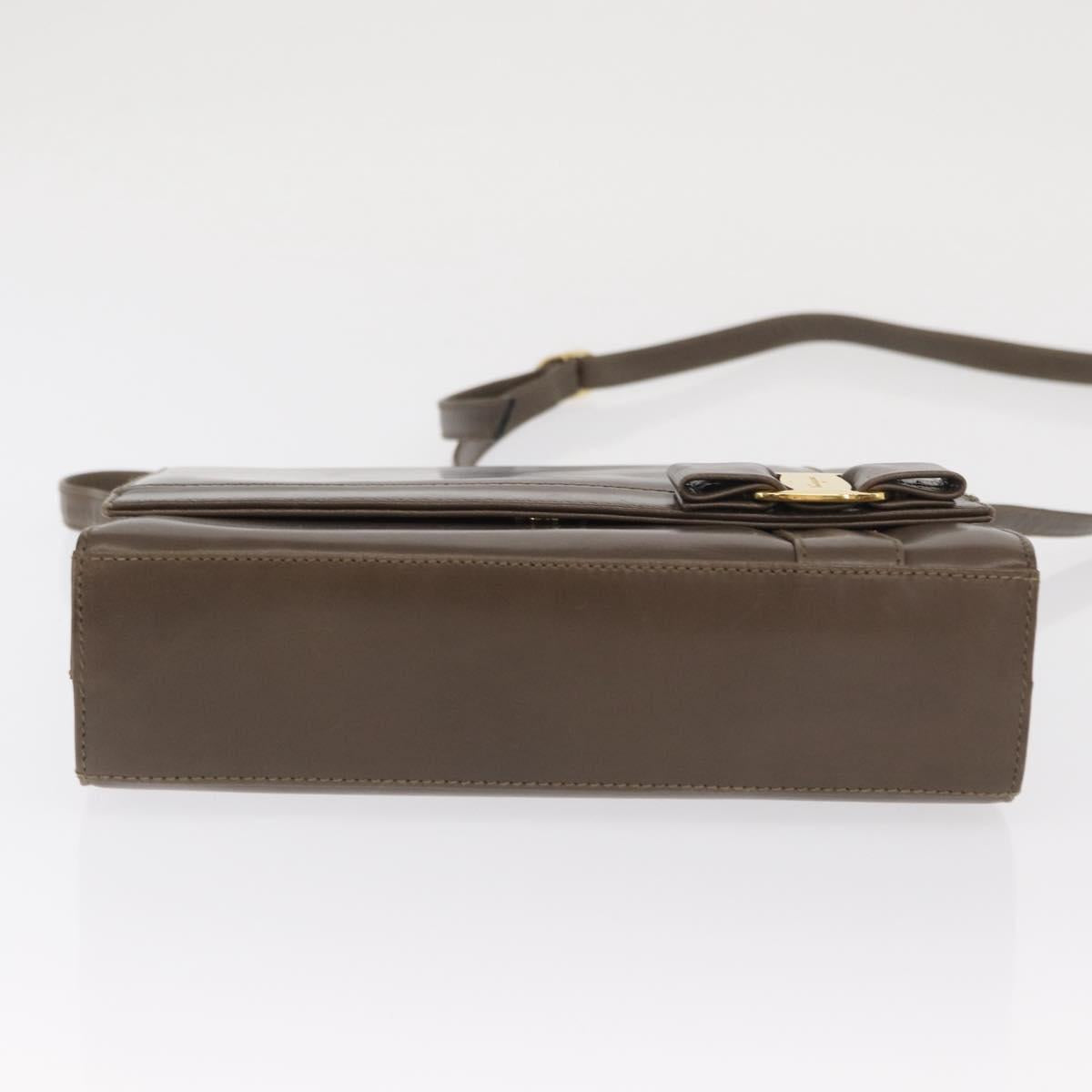 Salvatore Ferragamo Shoulder Bag Leather Beige Gold Auth ka1893