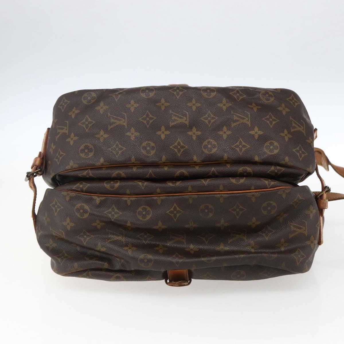 LOUIS VUITTON Monogram Saumur 35 Shoulder Bag M42254 LV Auth ka2121