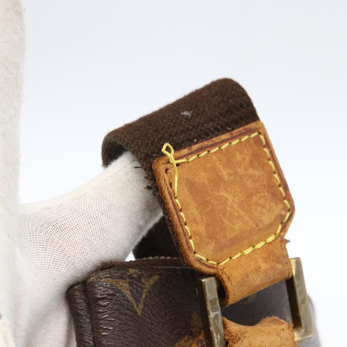 LOUIS VUITTON Monogram Pochette Bosphore Shoulder Bag M40044 LV Auth ka2151