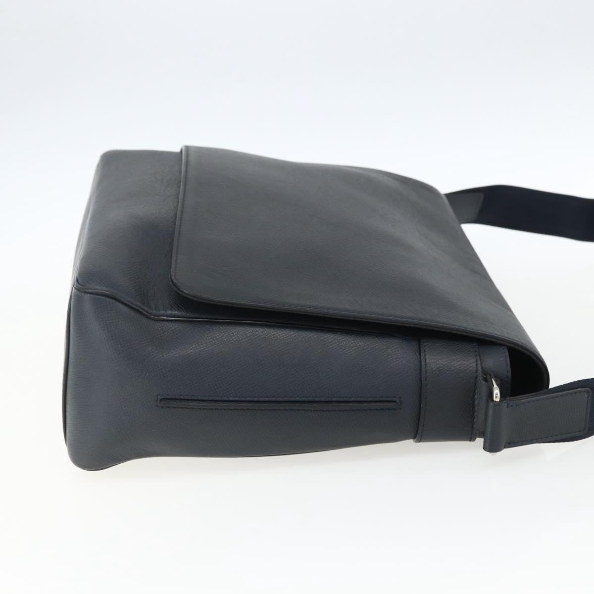 LOUIS VUITTON Taiga Roman MM Shoulder Bag Boreal M32624 LV Auth ka2186