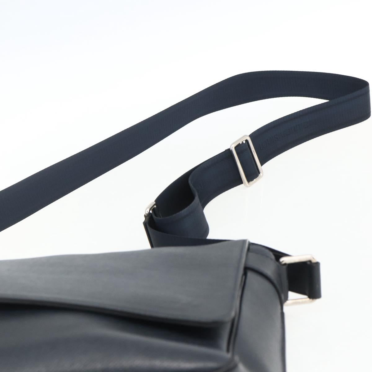 LOUIS VUITTON Taiga Roman MM Shoulder Bag Boreal M32624 LV Auth ka2186