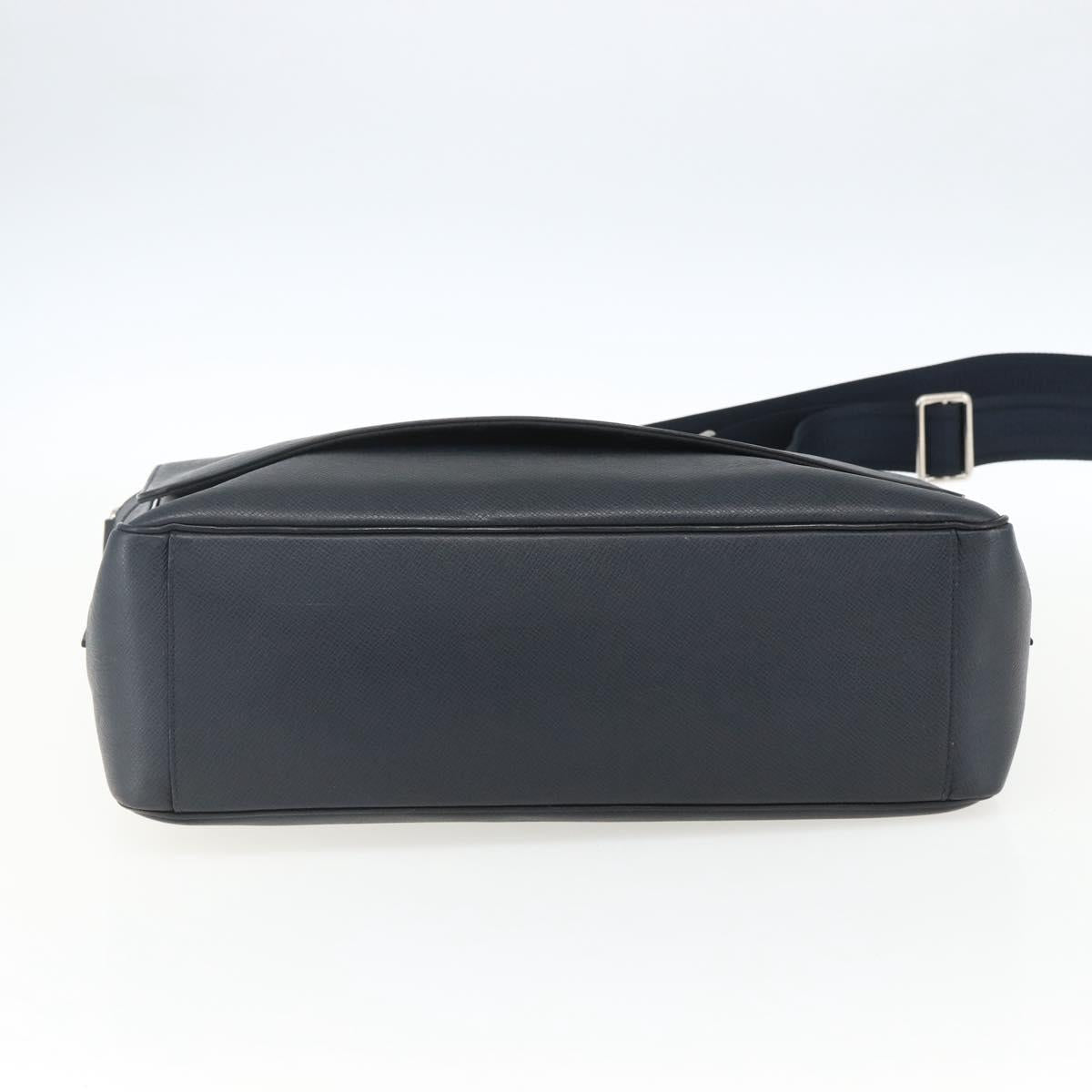 LOUIS VUITTON Taiga Roman MM Shoulder Bag Boreal M32624 LV Auth ka2186