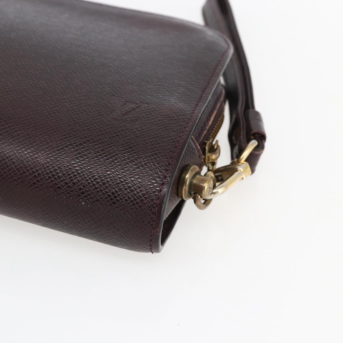 LOUIS VUITTON Taiga Baikal Clutch Bag Acajou M30186 LV Auth ka2397