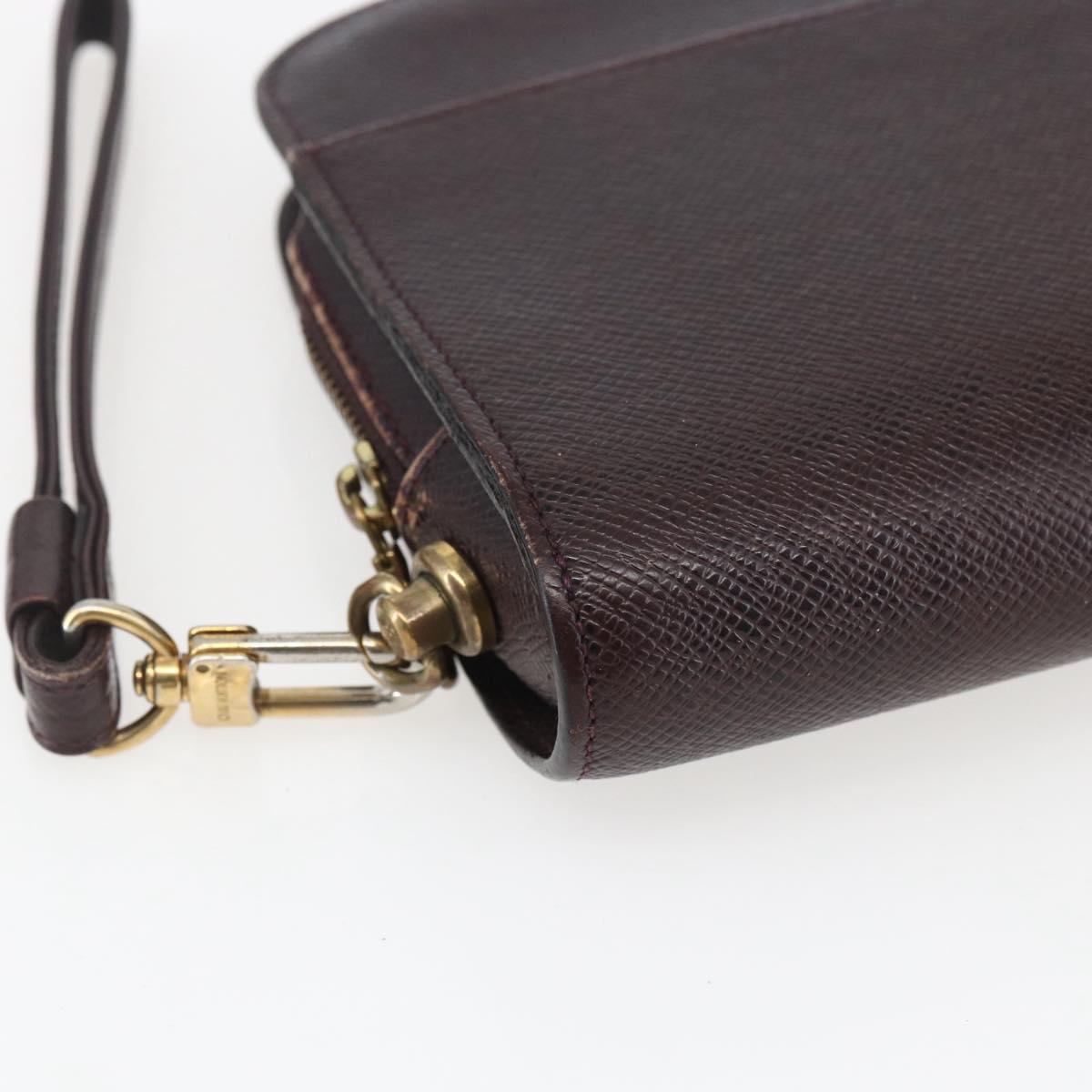 LOUIS VUITTON Taiga Baikal Clutch Bag Acajou M30186 LV Auth ka2397