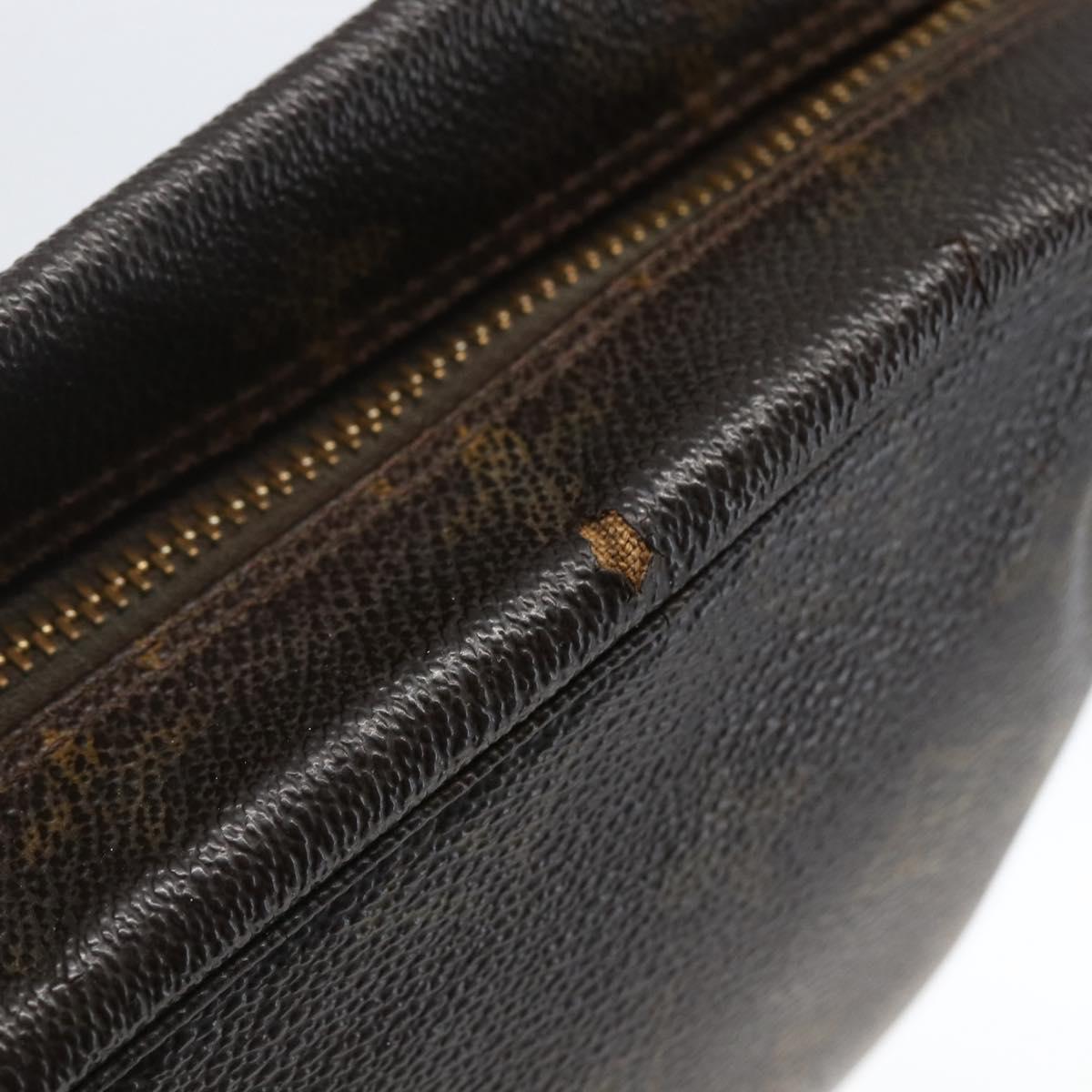 LOUIS VUITTON Monogram Trousse Toilette 28 Clutch Bag M47522 LV Auth ka2412