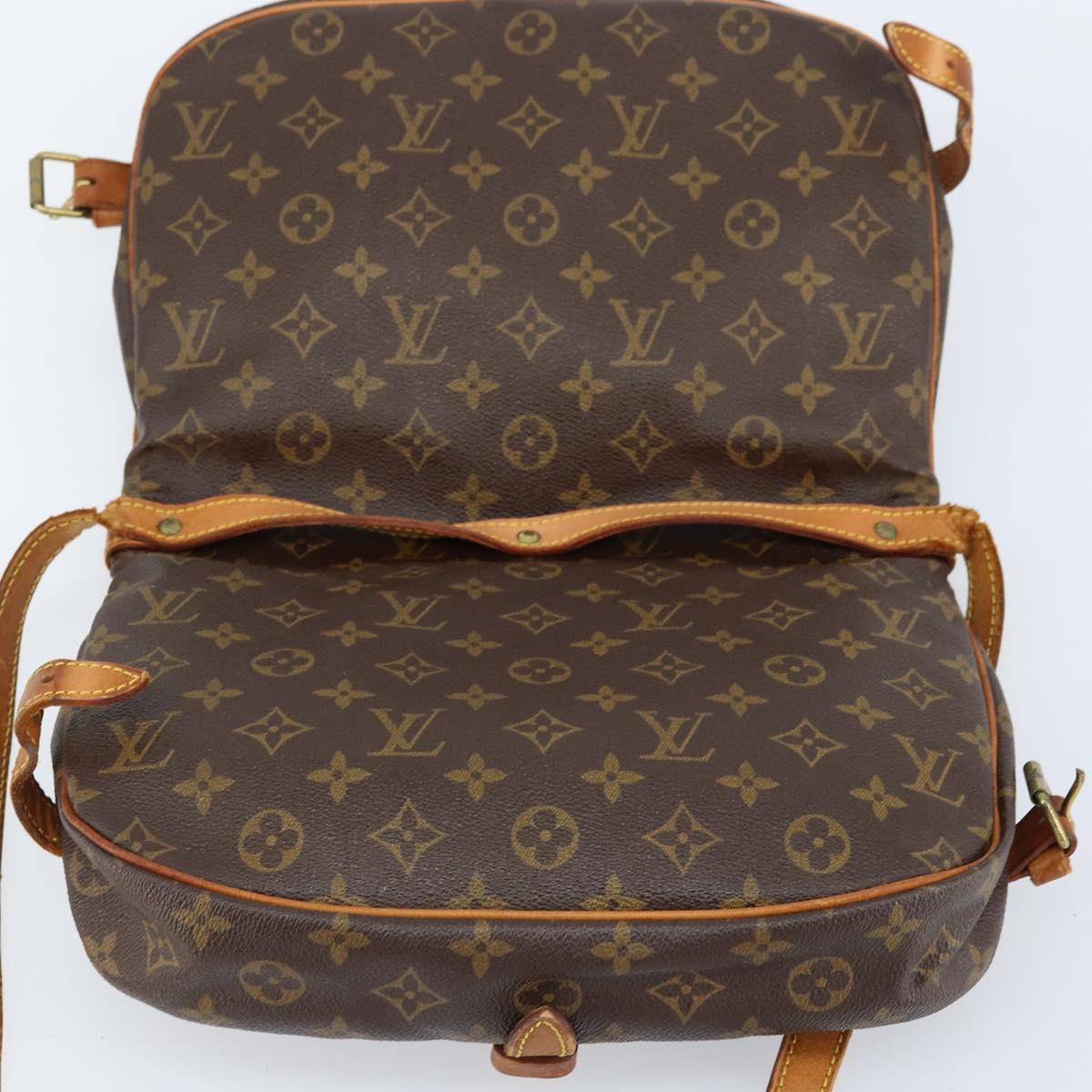 LOUIS VUITTON Monogram Saumur 30 Shoulder Bag M42256 LV Auth ka2534