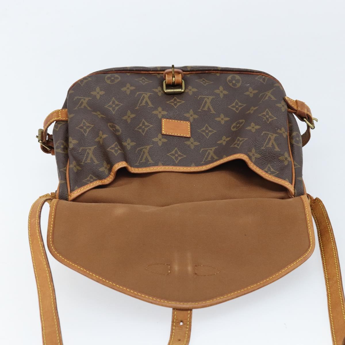LOUIS VUITTON Monogram Saumur 30 Shoulder Bag M42256 LV Auth ka2534
