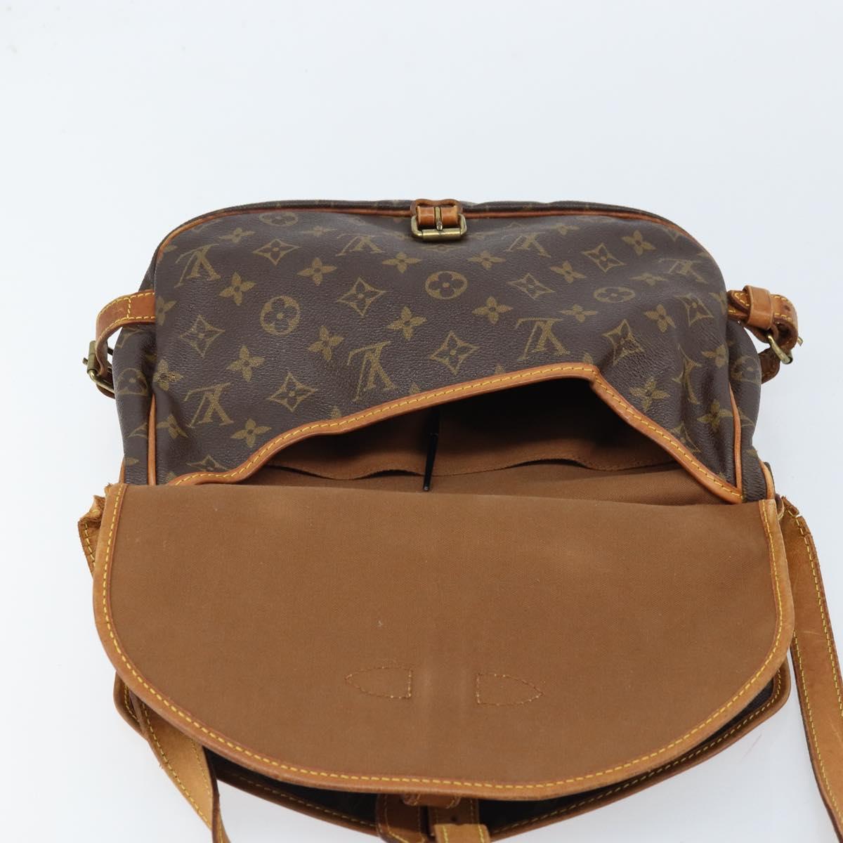 LOUIS VUITTON Monogram Saumur 30 Shoulder Bag M42256 LV Auth ka2534