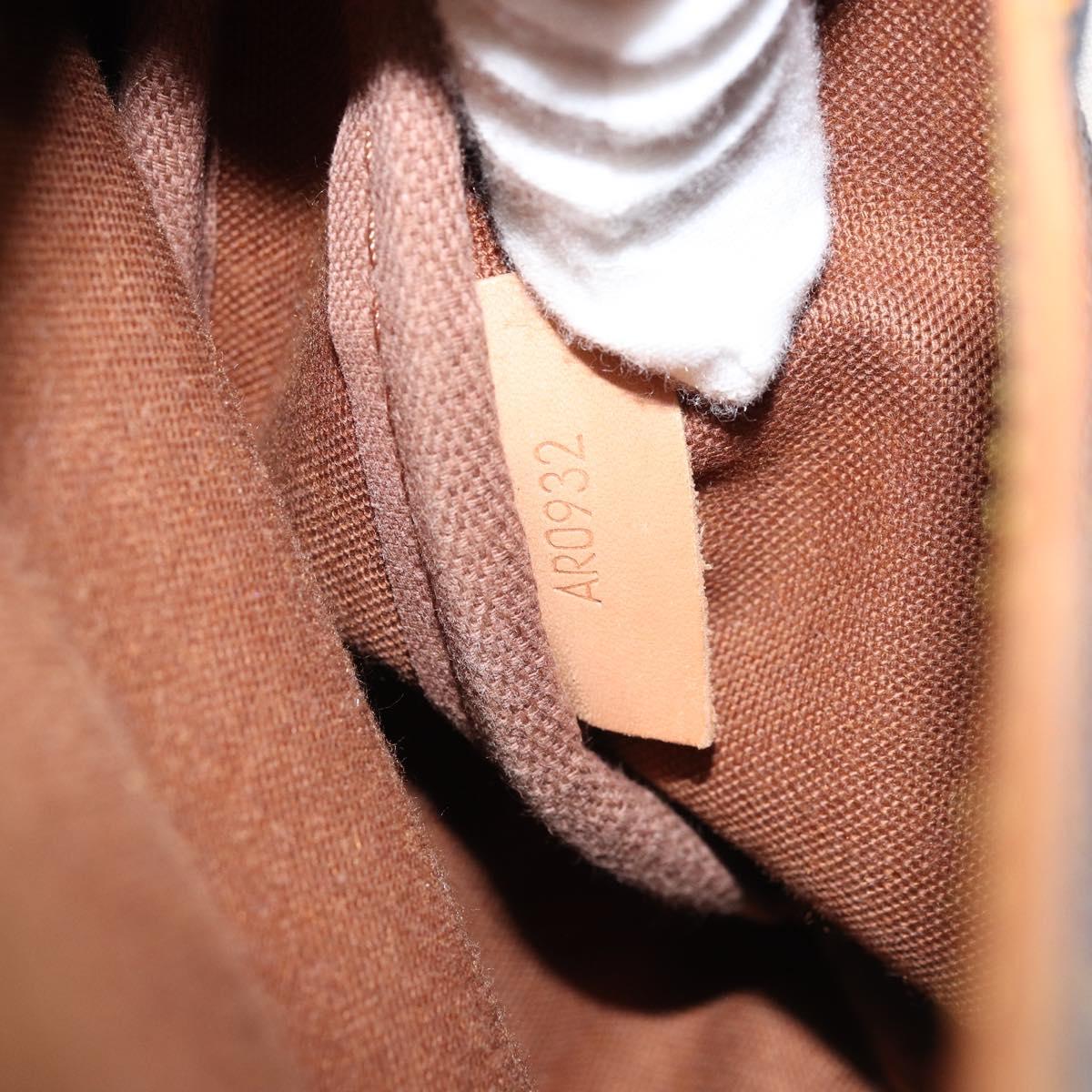 LOUIS VUITTON Monogram Saumur 30 Shoulder Bag M42256 LV Auth ka2534