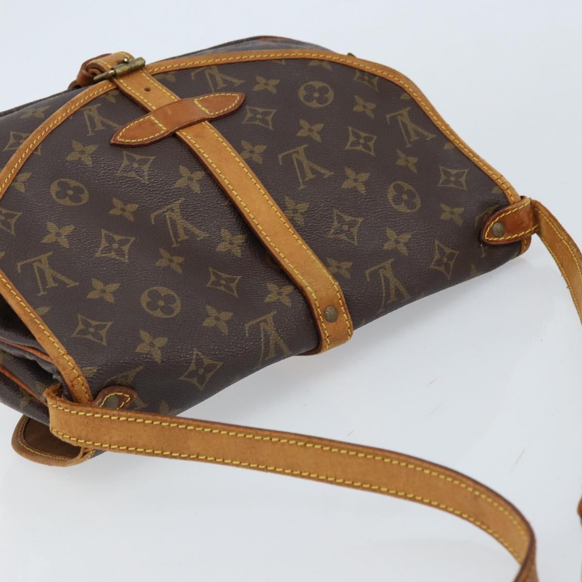 LOUIS VUITTON Monogram Saumur 30 Shoulder Bag M42256 LV Auth ka2534