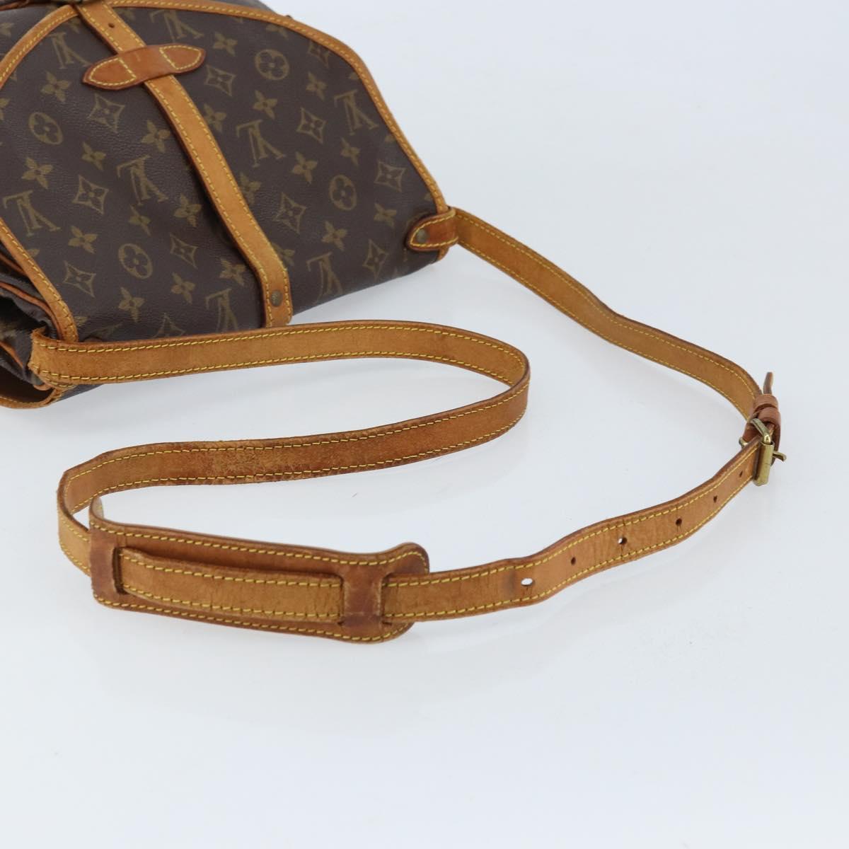 LOUIS VUITTON Monogram Saumur 30 Shoulder Bag M42256 LV Auth ka2534