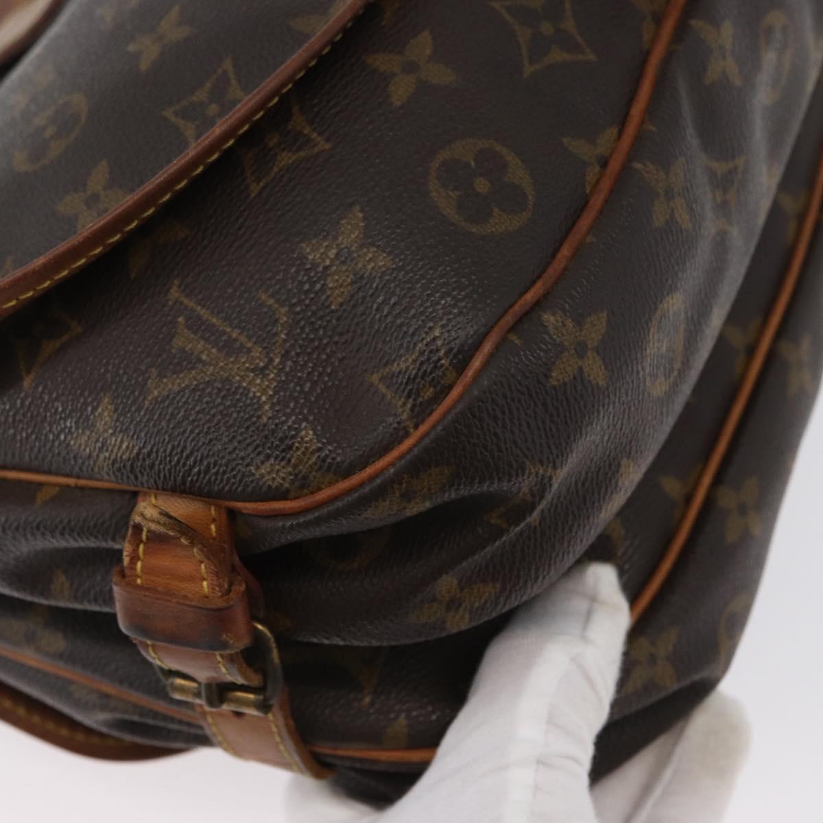 LOUIS VUITTON Monogram Saumur 30 Shoulder Bag M42256 LV Auth ka2544