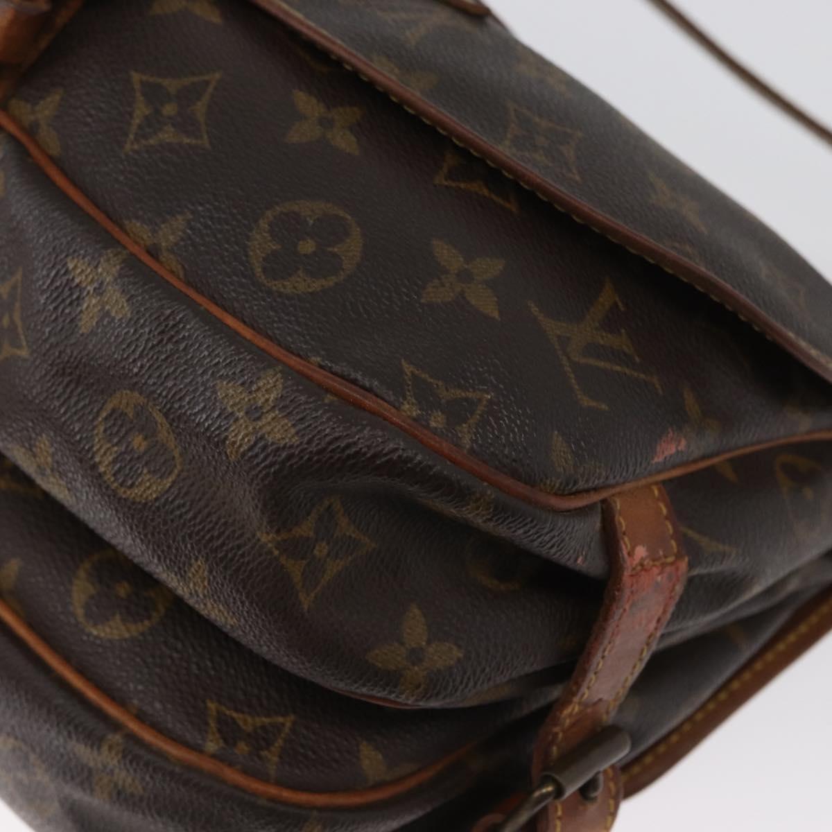 LOUIS VUITTON Monogram Saumur 30 Shoulder Bag M42256 LV Auth ka2544