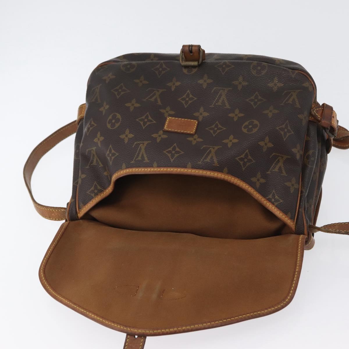 LOUIS VUITTON Monogram Saumur 30 Shoulder Bag M42256 LV Auth ka2544