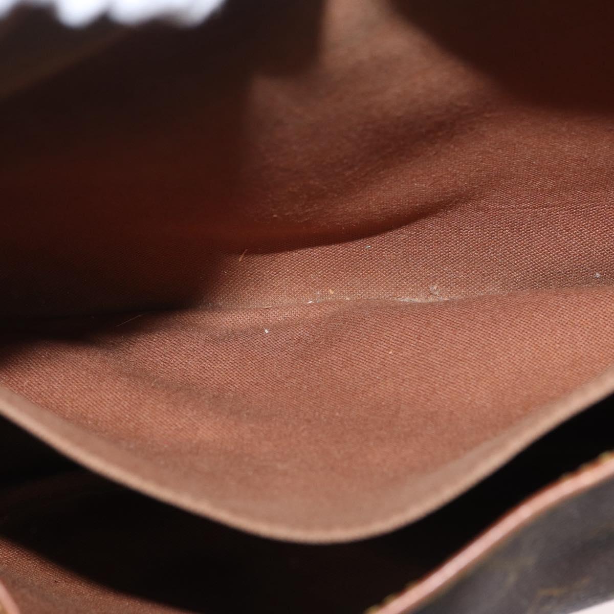 LOUIS VUITTON Monogram Saumur 30 Shoulder Bag M42256 LV Auth ka2544