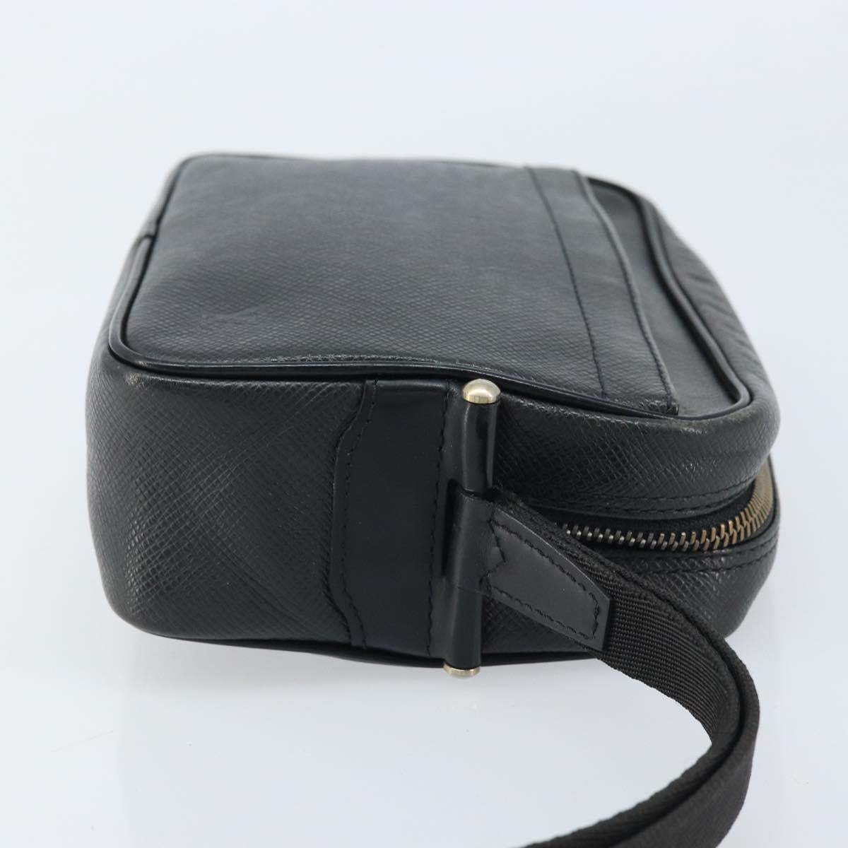 LOUIS VUITTON Taiga Karga Clutch Bag Ardoise M30812 LV Auth ka2832