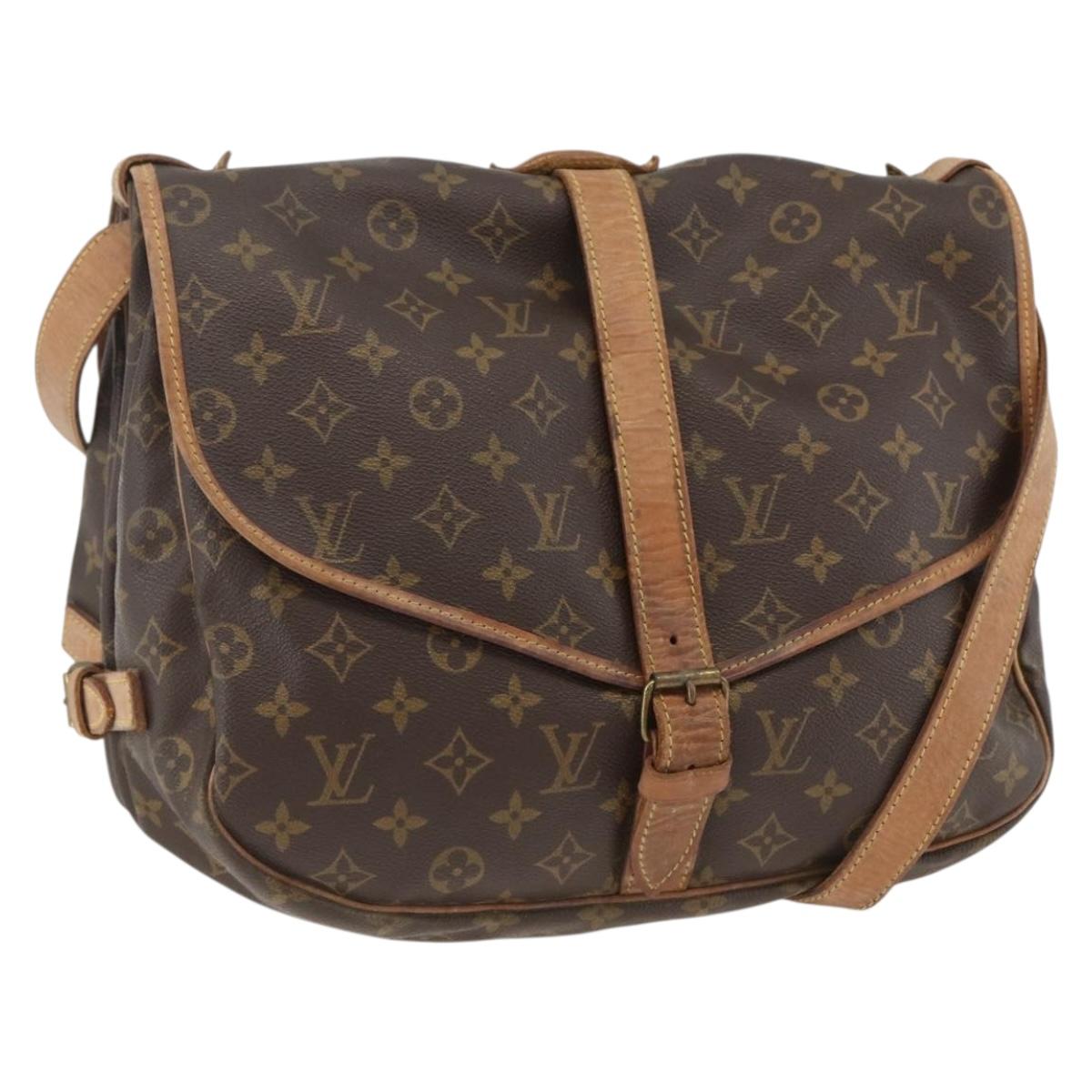 LOUIS VUITTON Monogram Saumur 35 Shoulder Bag M42254 LV Auth ka2845