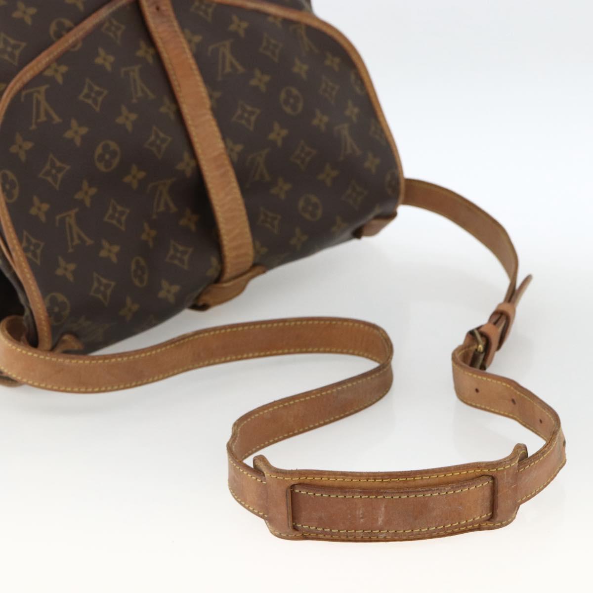 LOUIS VUITTON Monogram Saumur 35 Shoulder Bag M42254 LV Auth ka2845