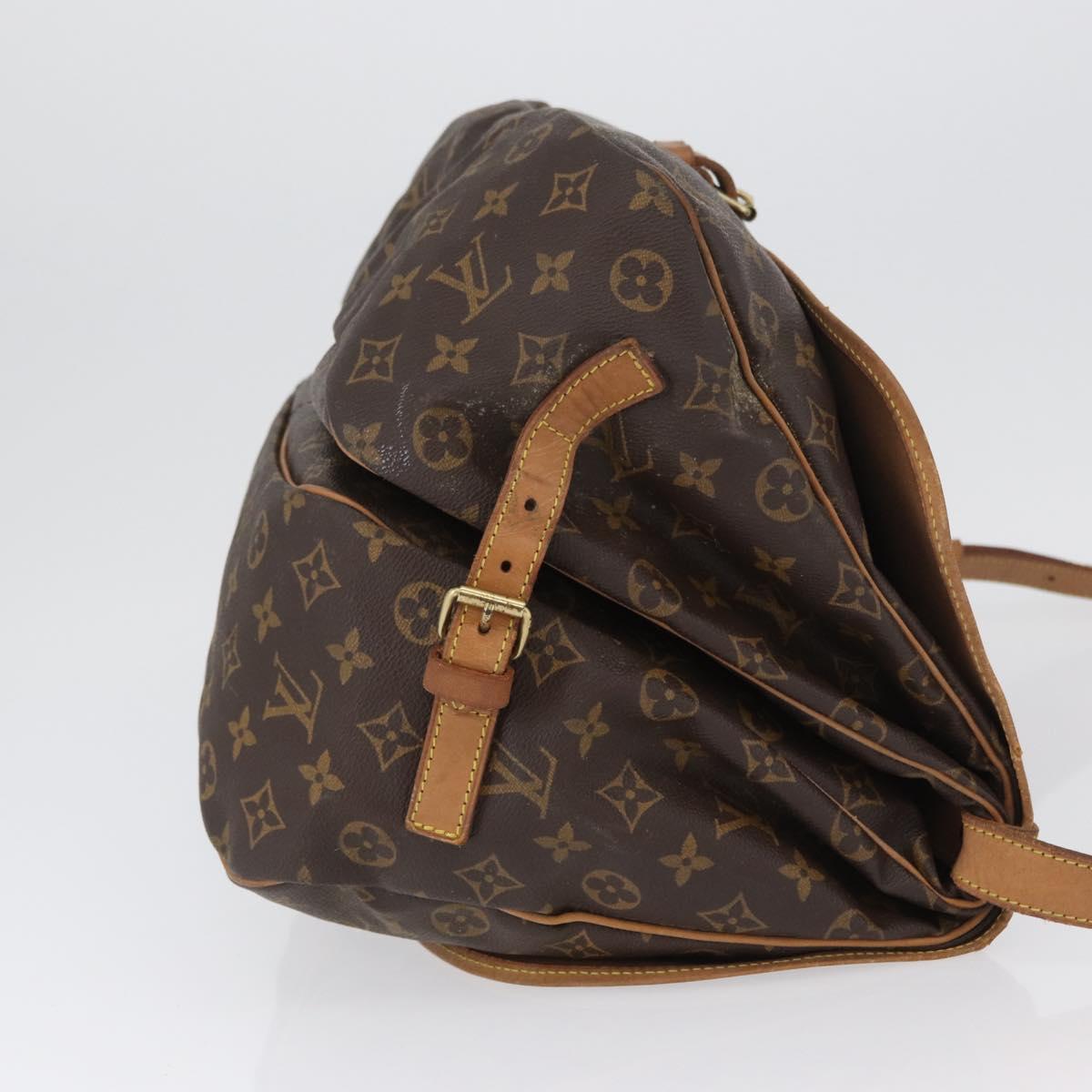 LOUIS VUITTON Monogram Saumur 35 Shoulder Bag M42254 LV Auth ka2872
