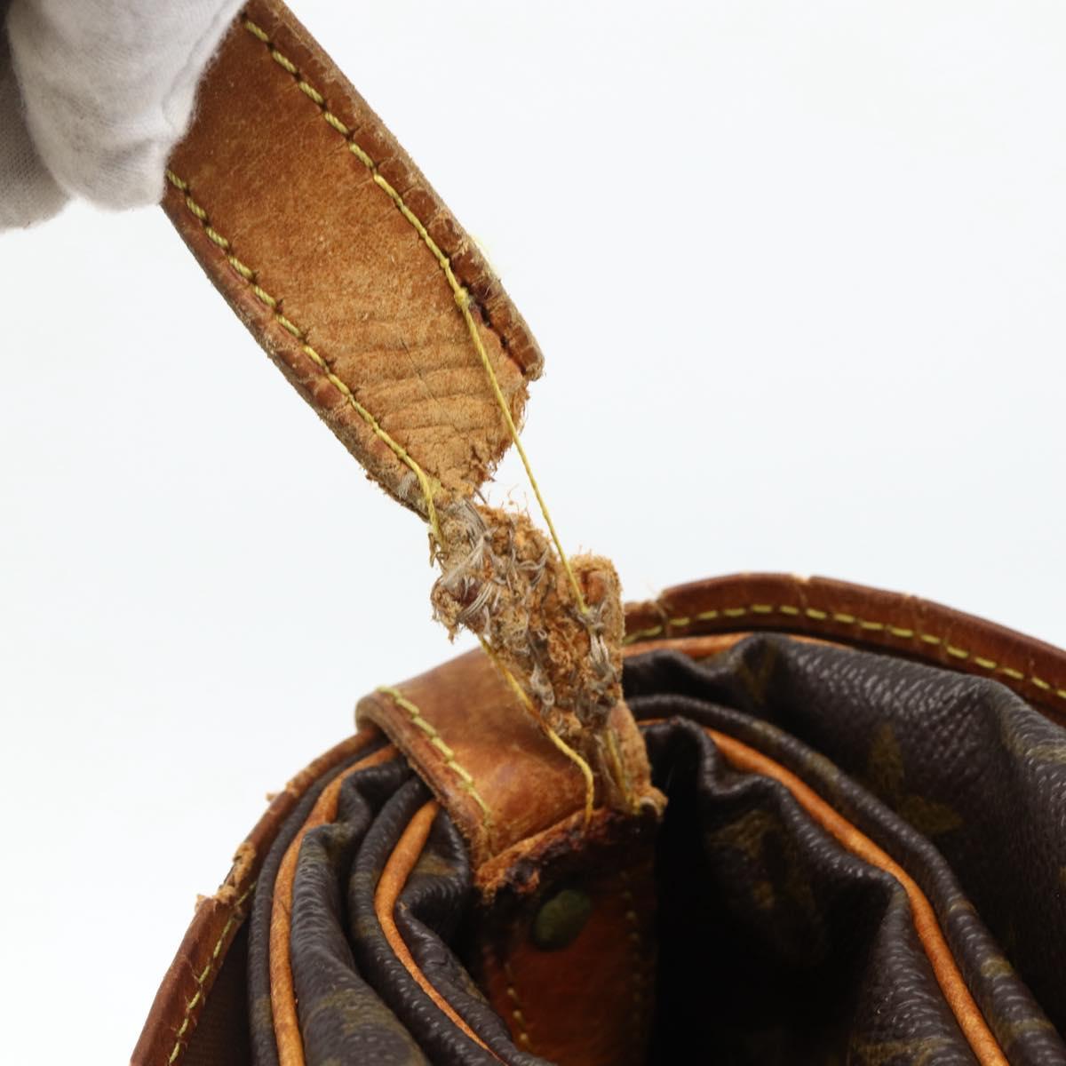 LOUIS VUITTON Monogram Saumur 35 Shoulder Bag M42254 LV Auth ka2882