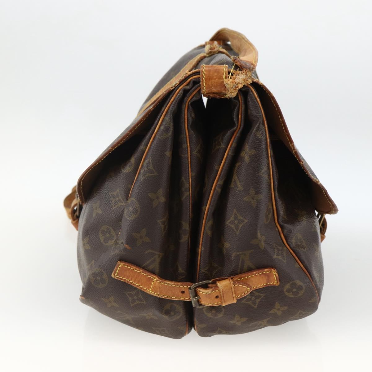 LOUIS VUITTON Monogram Saumur 35 Shoulder Bag M42254 LV Auth ka2882
