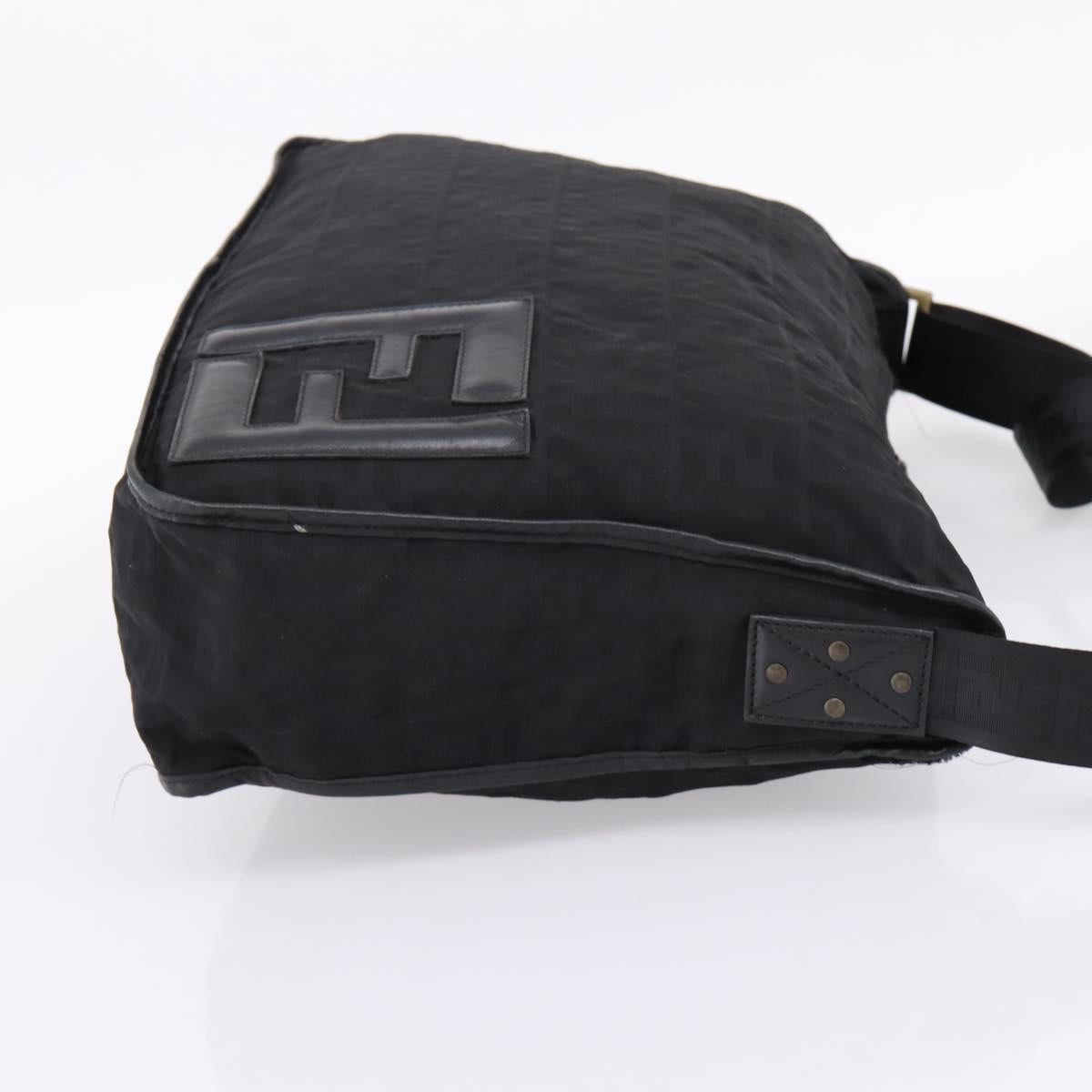 FENDI Zucca Canvas Shoulder Bag Black Auth ka2914